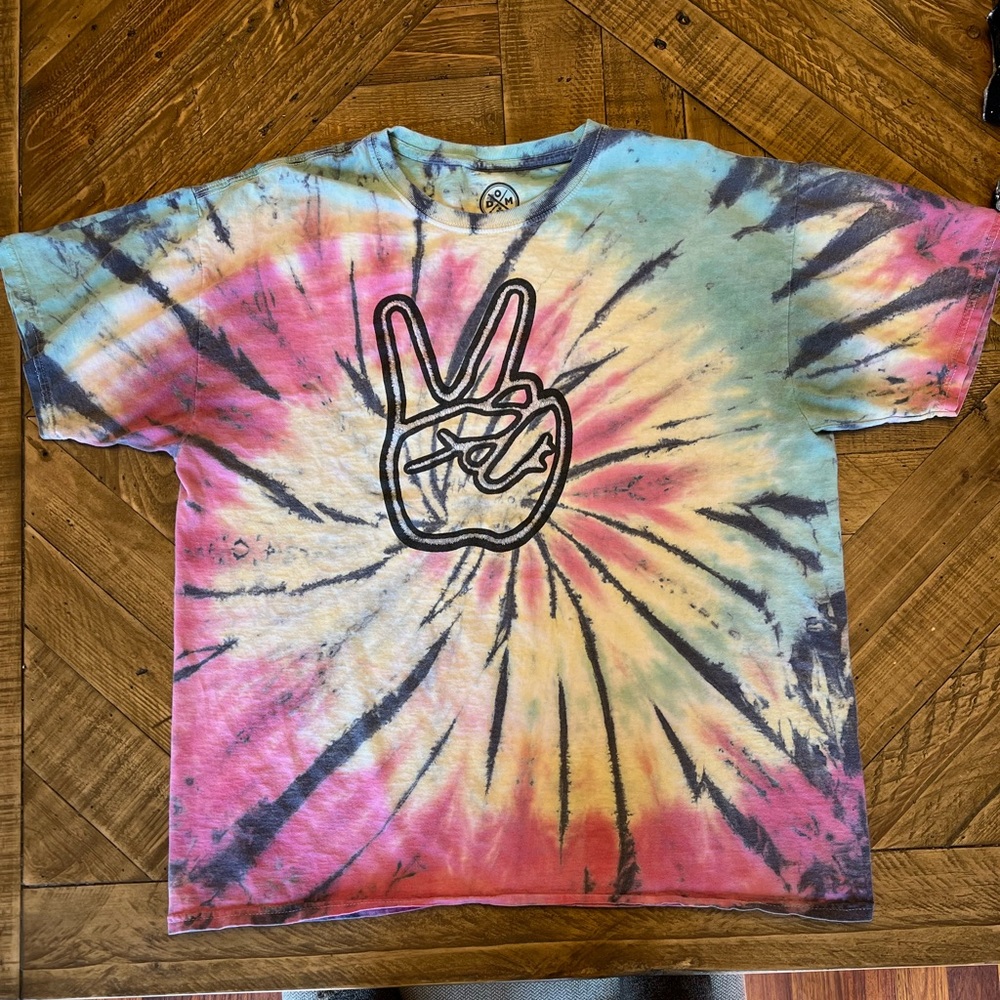 DOM Tie Dye Peace ✌🏽 Short Sleeve XL Used